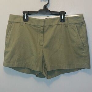 "NWT" J.Crew 3.5" Classic Chino Shorts Moss Green- Women's Size 12